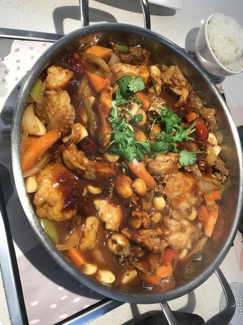 一人份小燜鍋到底能不能做?一個踩中"一人食"趨勢的快餐方向